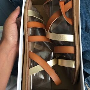 Tan/Gold Sandals